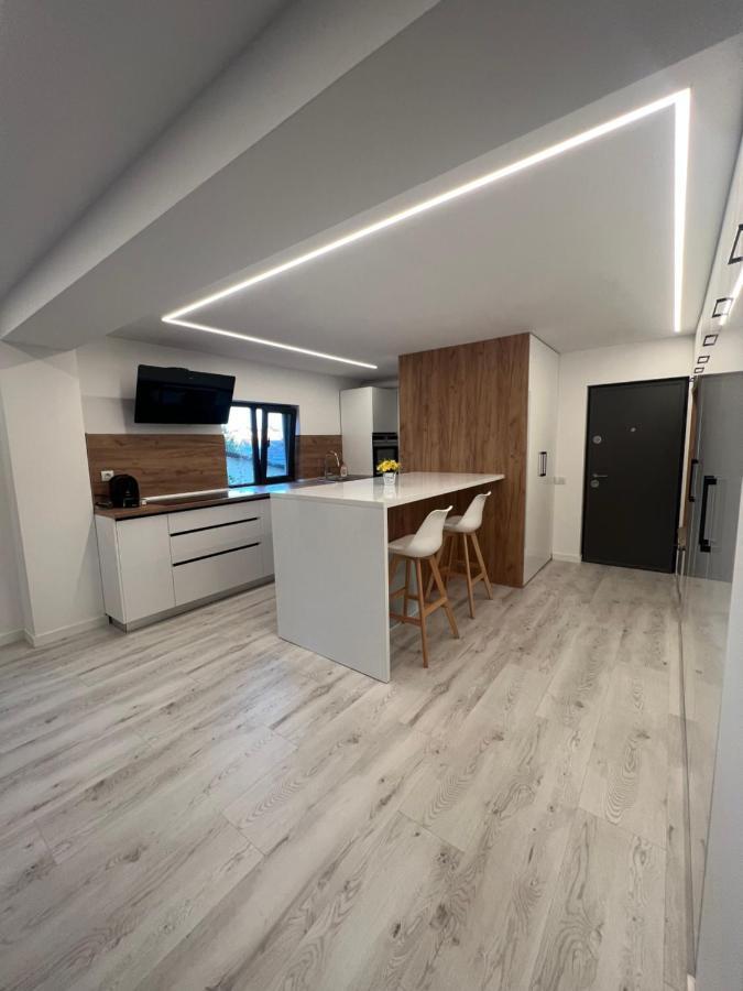 Modern Premium Apartment 1 Targoviste Exterior photo