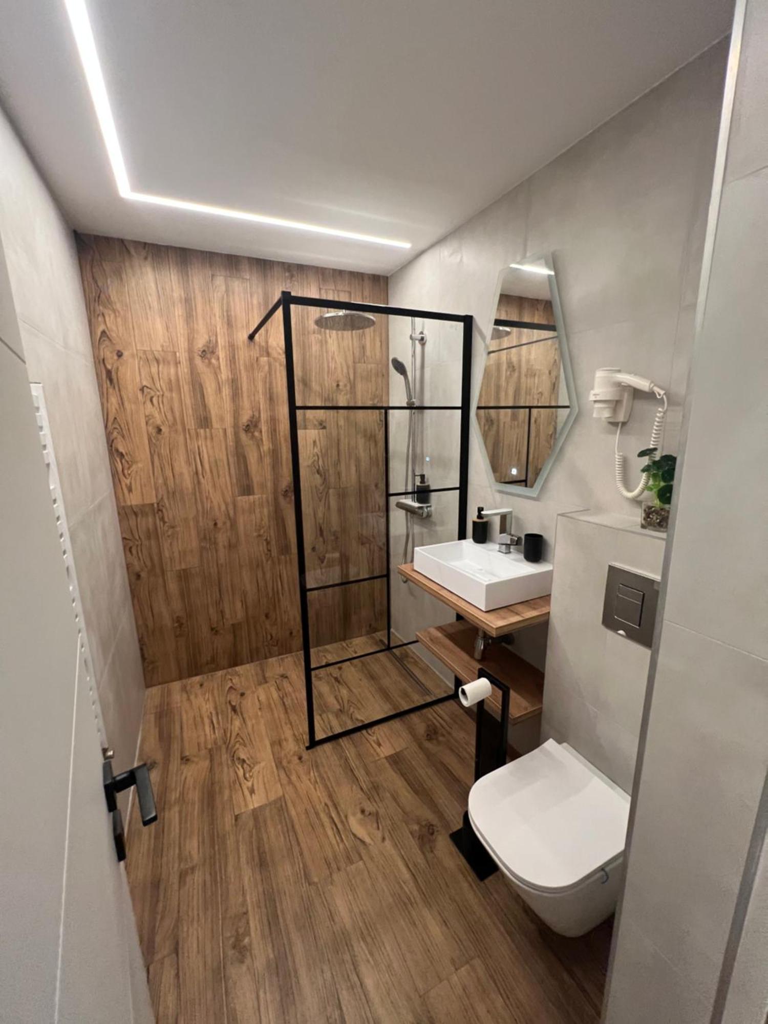 Modern Premium Apartment 1 Targoviste Exterior photo